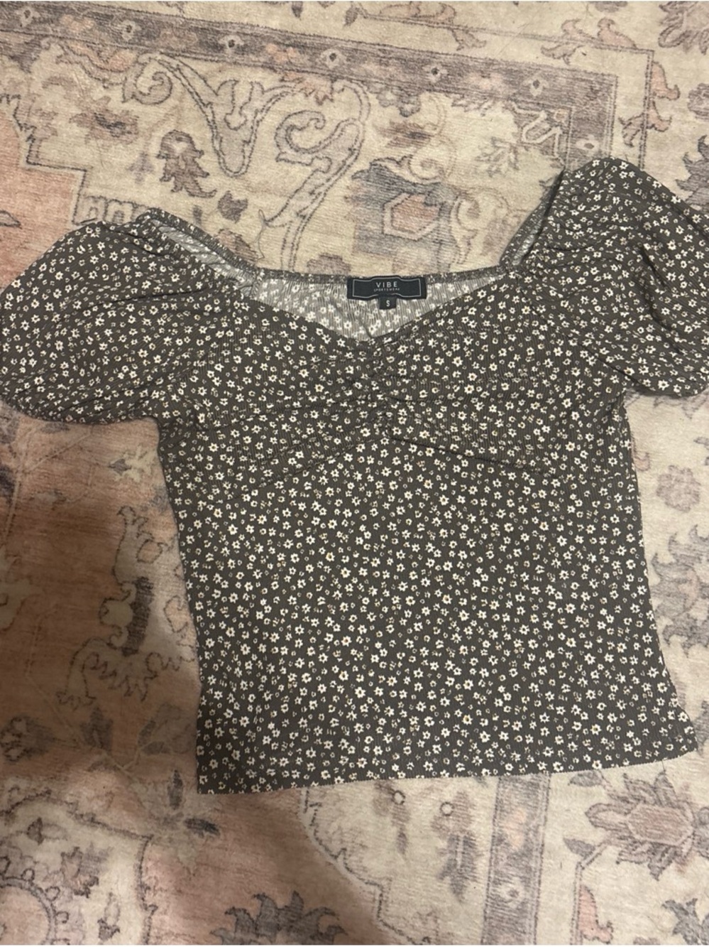 Vibe Brown Floral Puff-Sleeve Crop Top